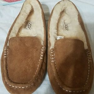 Ugg Ansley slippers